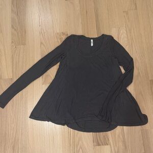 Free People | Charcoal Long Sleeve Swing Top